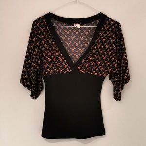 🔥 3 for $30 🔥 Colori Flared Sleeve Top